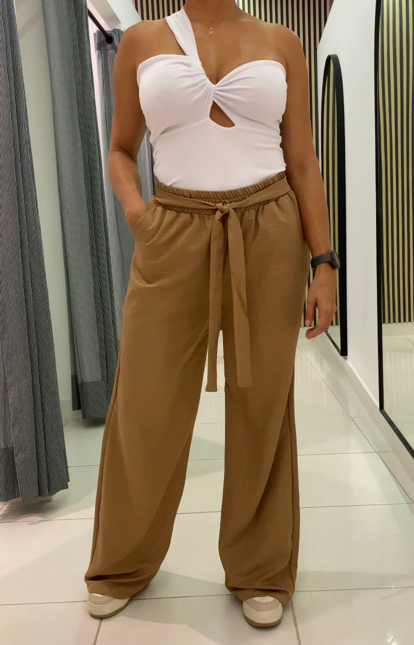 Pantalón tira