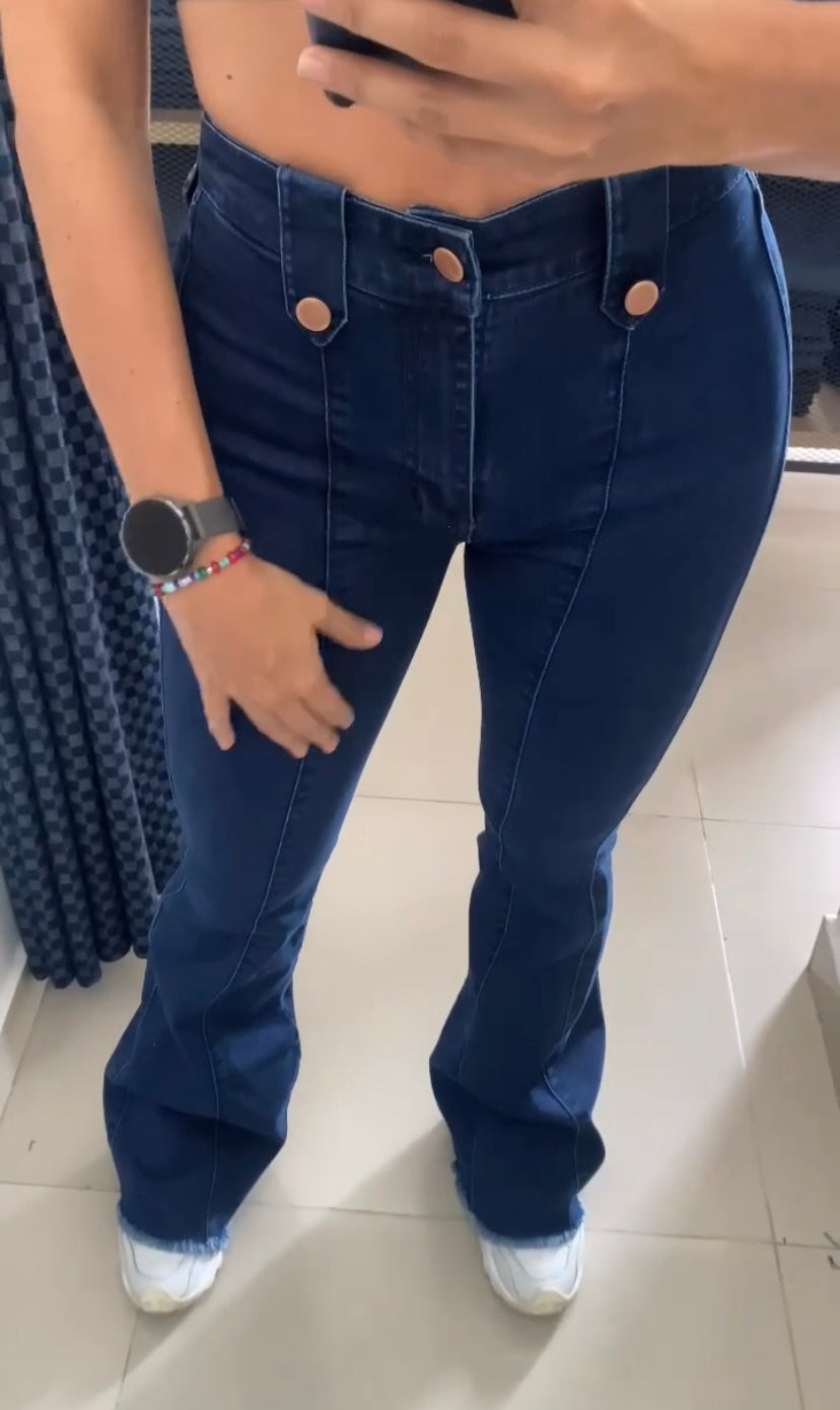 Jeans bota ancha con botones
