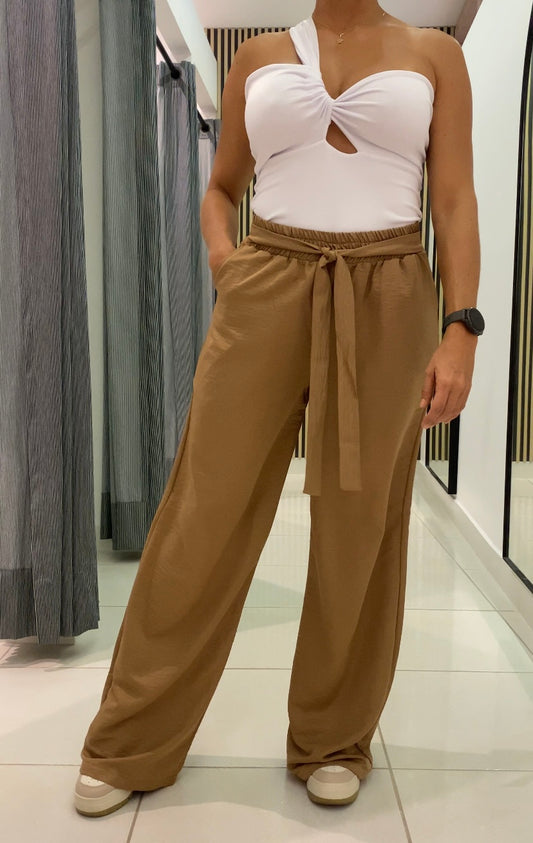 Pantalón tira